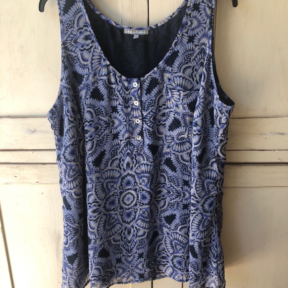 Daniel Rainn sleeveless top size 2X